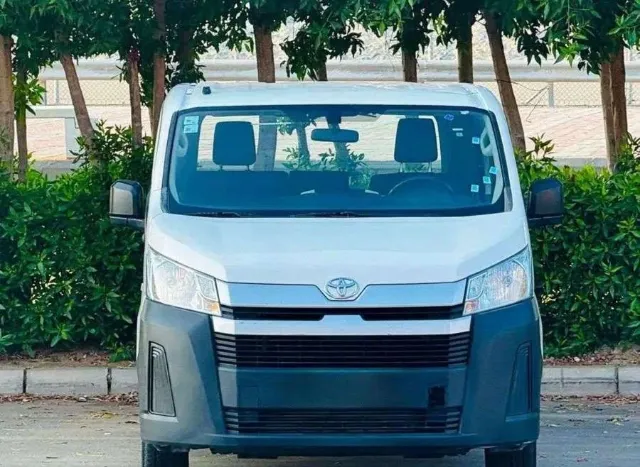 تويوتا هايس 2021 للبيع في جدة — ممشى 390,000 كم