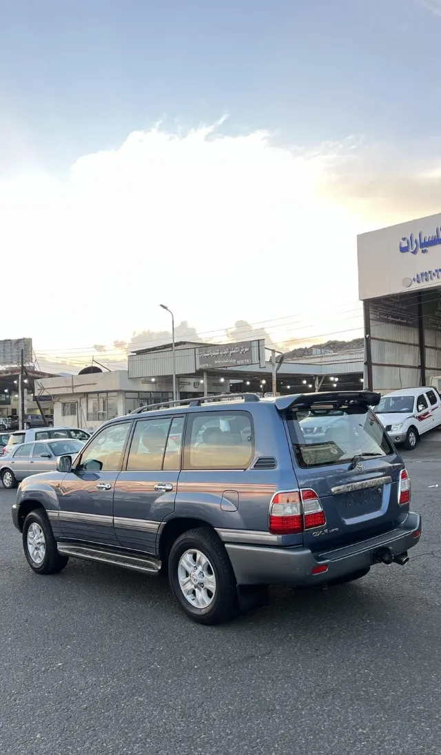 تويوتا · لاندكروزر 2006 للبيع في أبها — ممشى 260,000 كم