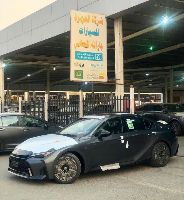 لكزس · اي اس آي 2026 للبيع في جدة — ممشى 1 كم