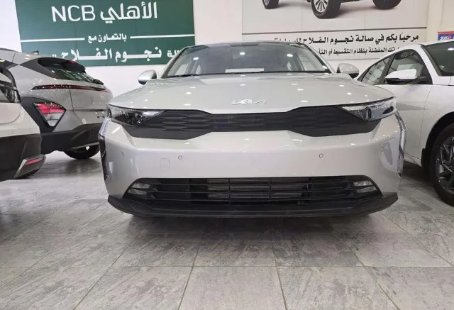كيا · كي 3 STANDARD 2026 للبيع في أبها