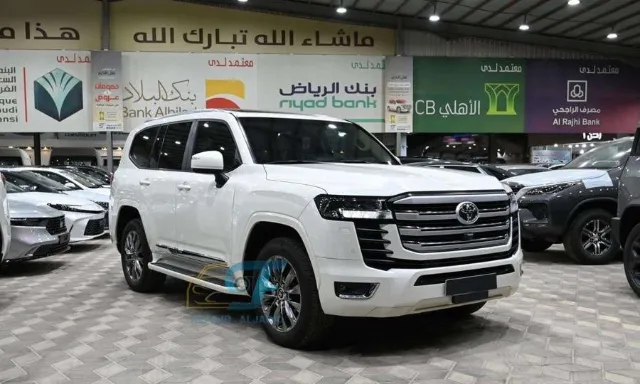 تويوتا لاندكروزر 2024 للتنازل في الدمام — ممشى 59,000 كم