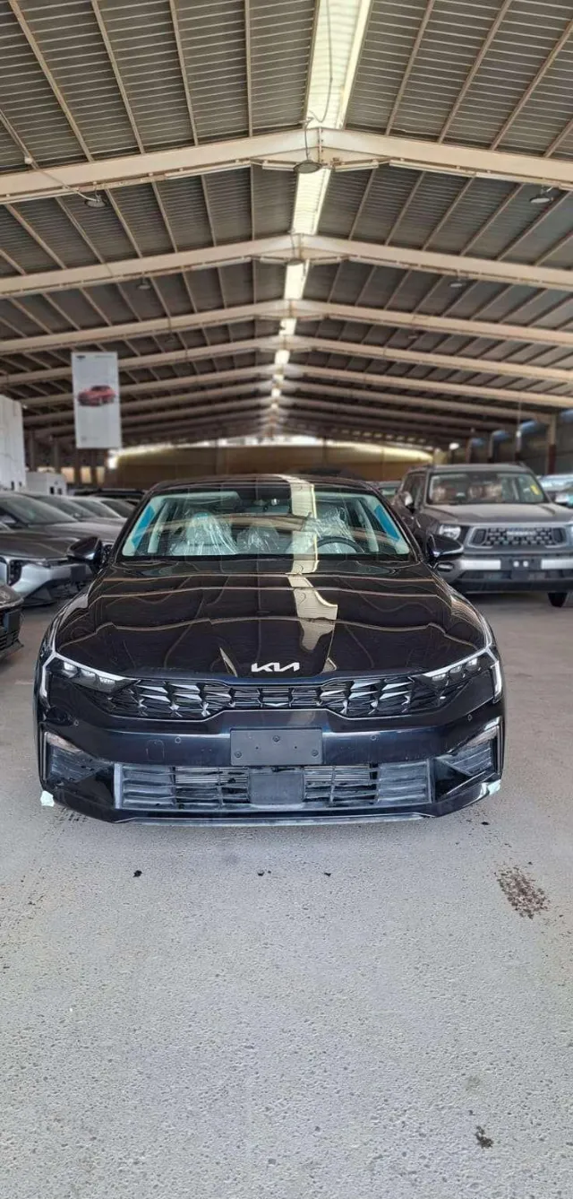 كيا كي 5 STANDARD 2026 للبيع في الرياض