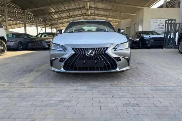 لكزس · اي اس 350 2025 للبيع في الرياض