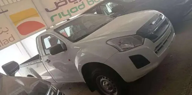 ايسوزو · دي ماكس 2025 للبيع في حفر الباطن
