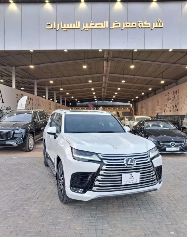 لكزس · ال اكس 600 2024 للبيع في الرياض — ممشى 48,000 كم