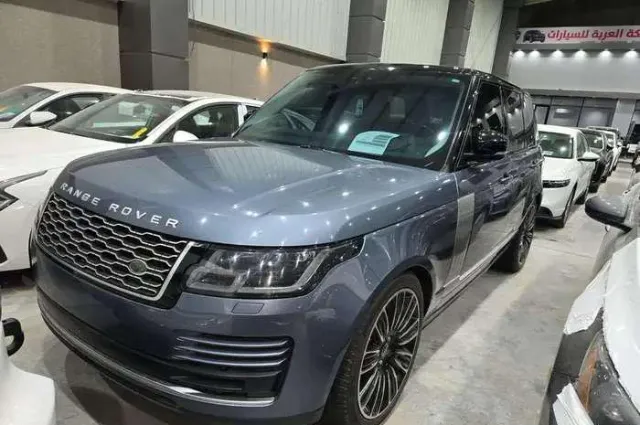 رينج روفر 2018 للبيع في الرياض — ممشى 163,000 كم