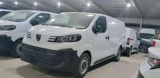 بيجو اكسبيرت 2025 للبيع في الأحساء