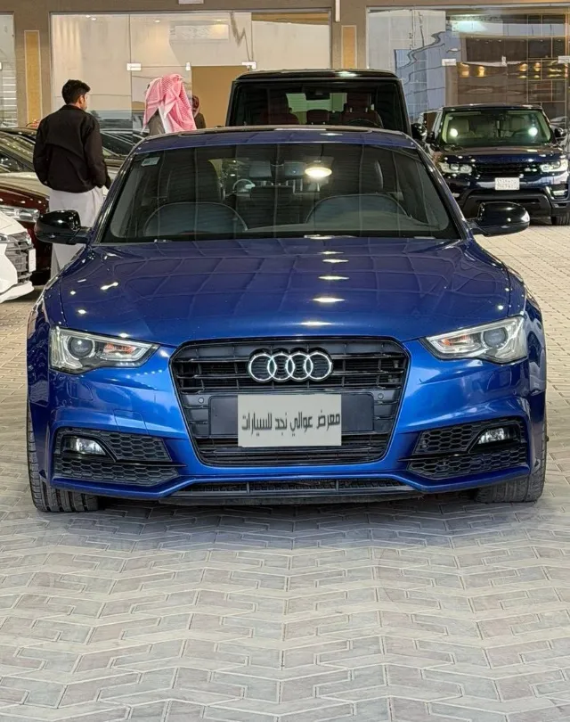 أودي · اي 5 2016 للبيع في الرياض — ممشى 242,000 كم