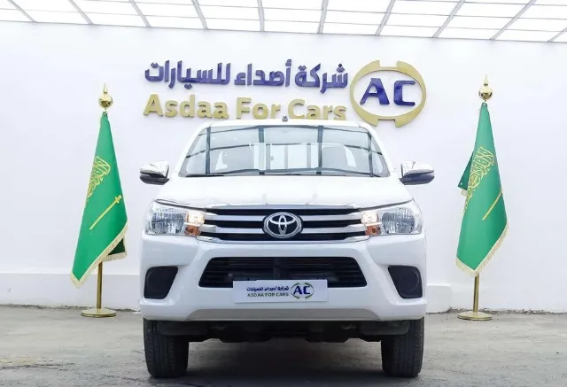 تويوتا · هايلكس 2023 للبيع في الرياض — ممشى 15 كم