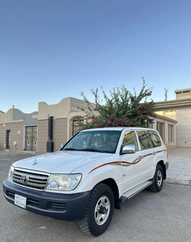 تويوتا · لاندكروزر 2007 للبيع في الرياض — ممشى 454,000 كم