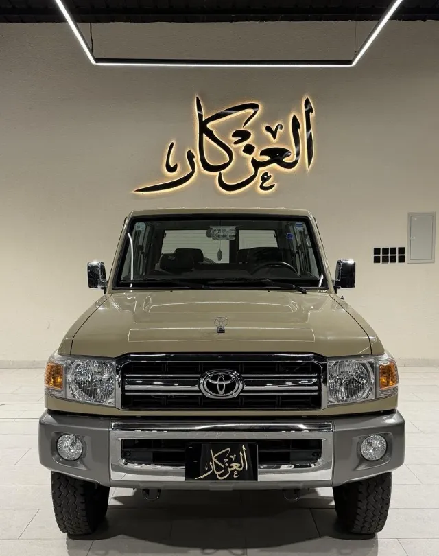 تويوتا · لاندكروزر 70 2012 للبيع في الرس — ممشى 49,000 كم