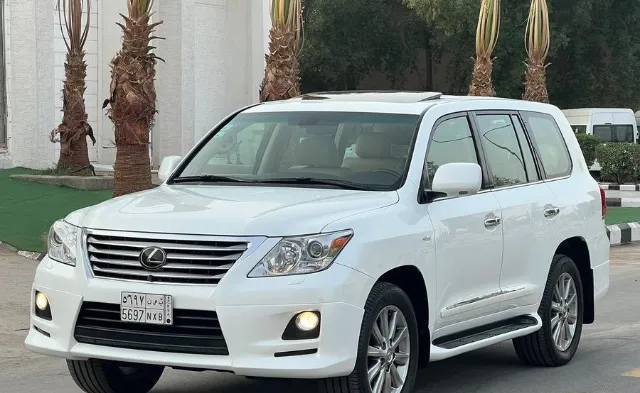 لكزس · ال اكس 570 2011 للبيع في الرياض — ممشى 71,000 كم