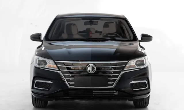 ام جي 5 STANDARD 2025 للبيع في الرياض