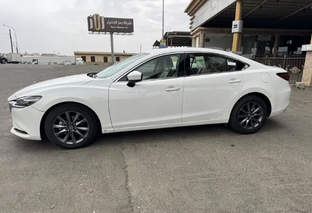 مازدا 2 2025 للبيع في أبها — ممشى 120,000 كم