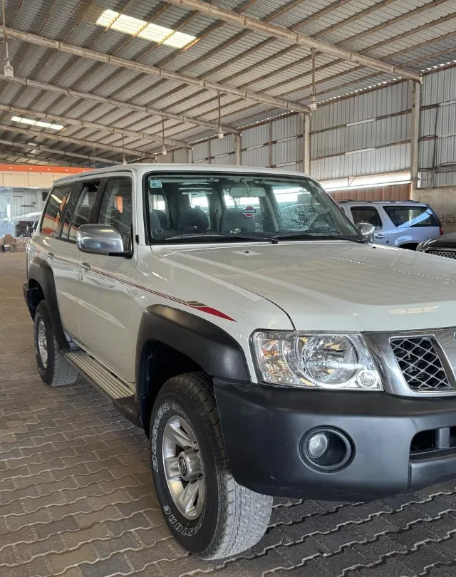 نيسان · باترول 2015 للبيع في حفر الباطن — ممشى 326,000 كم