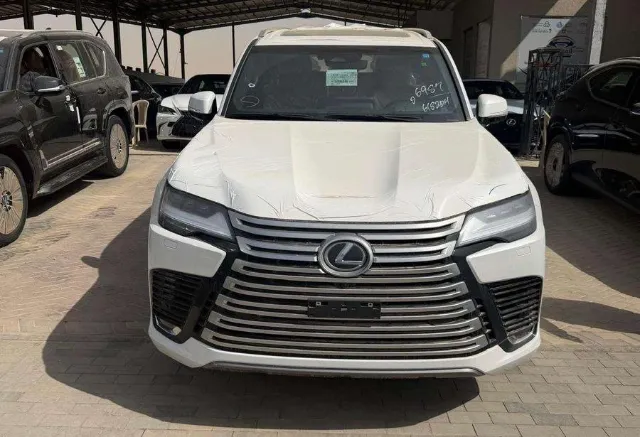 لكزس ال اكس 600 2026 للبيع في الرياض — ممشى 0 كم