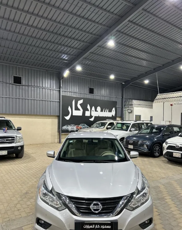 نيسان · التيما 2017 للبيع في الرياض — ممشى 216,000 كم
