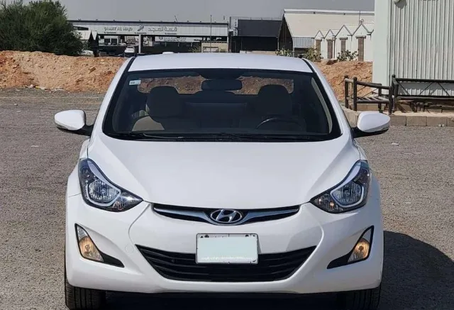 هيونداي النترا 2016 للبيع في الرياض — ممشى 215,000 كم