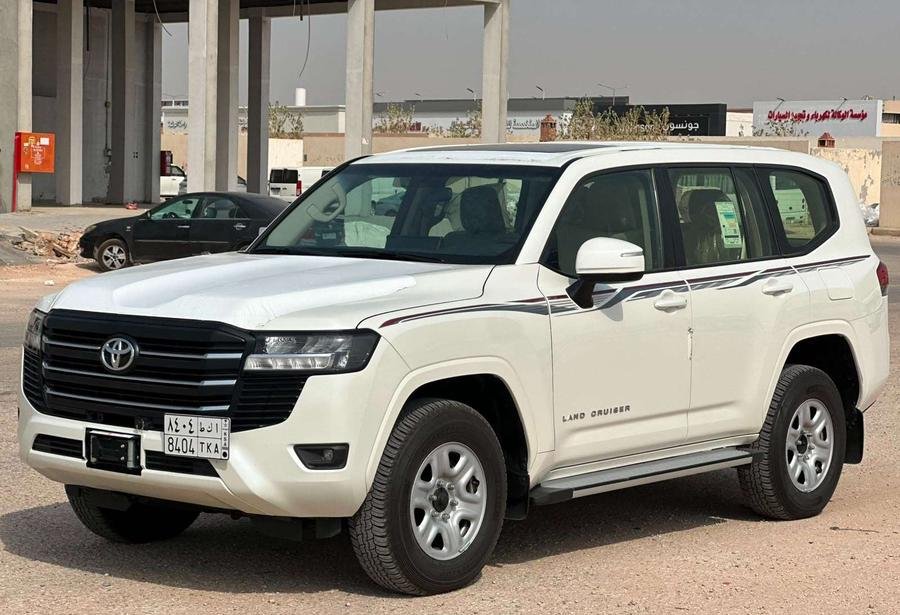 تويوتا لاندكروزر GXR الوليد موديل 2023