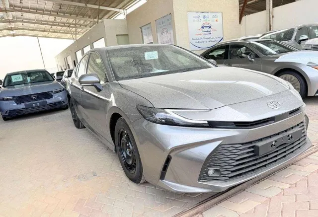 تويوتا · كامري STANDARD 2026 للبيع في الرياض