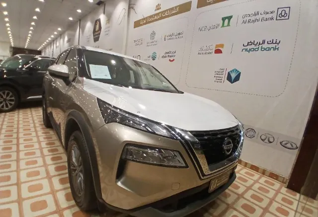 نيسان · اكس تريل STANDARD 2026 للبيع في أبها — ممشى 4 كم