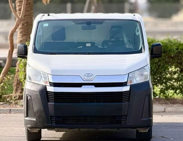 تويوتا هايس 2022 للبيع في جدة