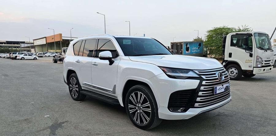لكزس LX600 BB 2024 سعودي فل كامل