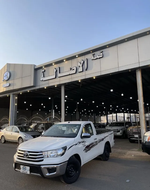 تويوتا · هايلكس 2023 للبيع في المدينة المنورة — ممشى 34,000 كم