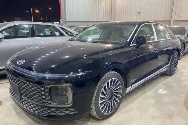 هيونداي · ازيرا 2026 للبيع في الدمام — ممشى 1 كم