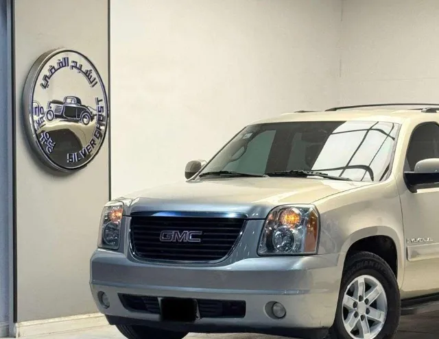 جمس يوكن 2009 للبيع في الرياض — ممشى 400,000 كم