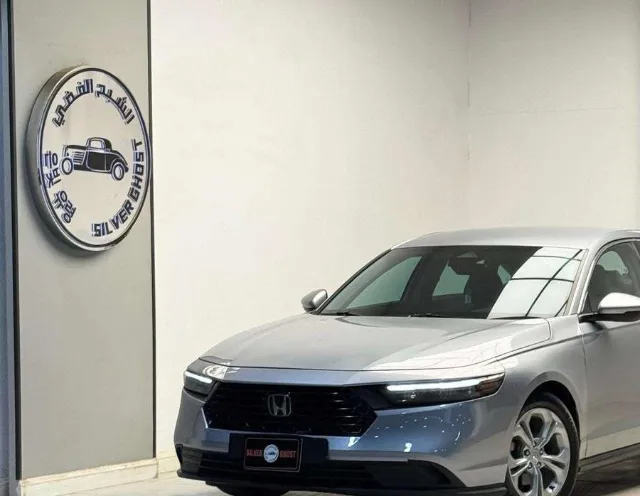هوندا أكورد STANDARD 2023 للبيع في الرياض — ممشى 106,000 كم