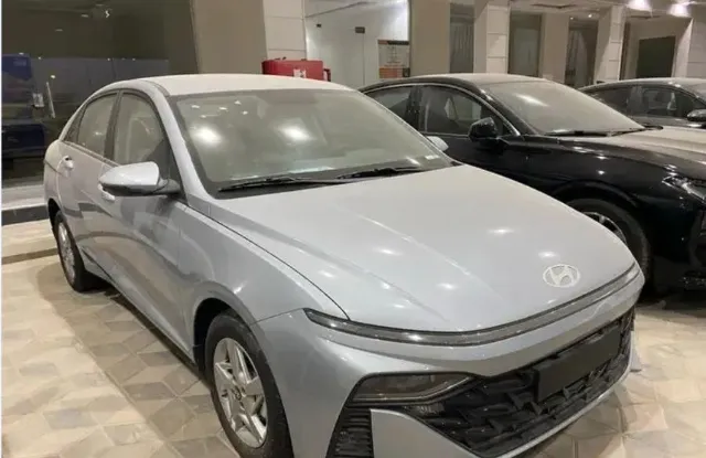 هيونداي · اكسنت 2026 للبيع في الرياض — ممشى 100,000 كم