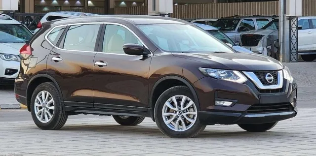 نيسان · اكس تريل STANDARD 2021 للبيع في الرياض — ممشى 205,000 كم