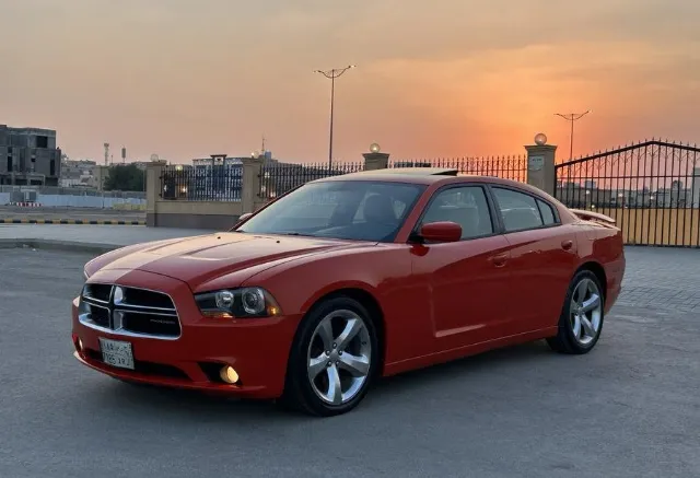 دودج · تشارجر 2014 للبيع في الرياض — ممشى 254,000 كم