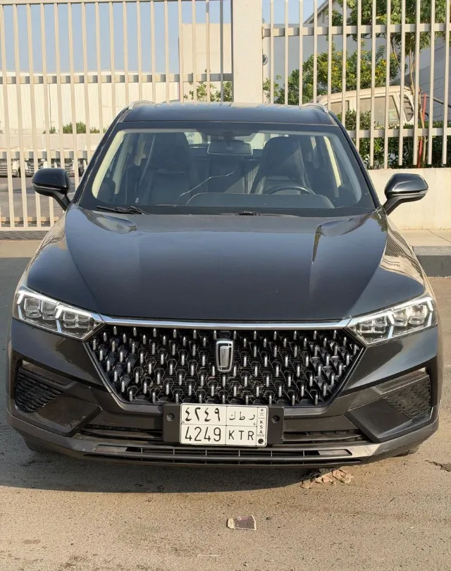 بستون · تي 77 2023 للبيع في جدة — ممشى 82,000 كم