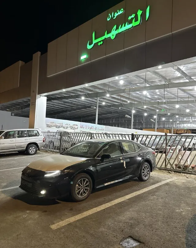 تويوتا · كامري STANDARD 2025 للبيع في أبها — ممشى 0 كم