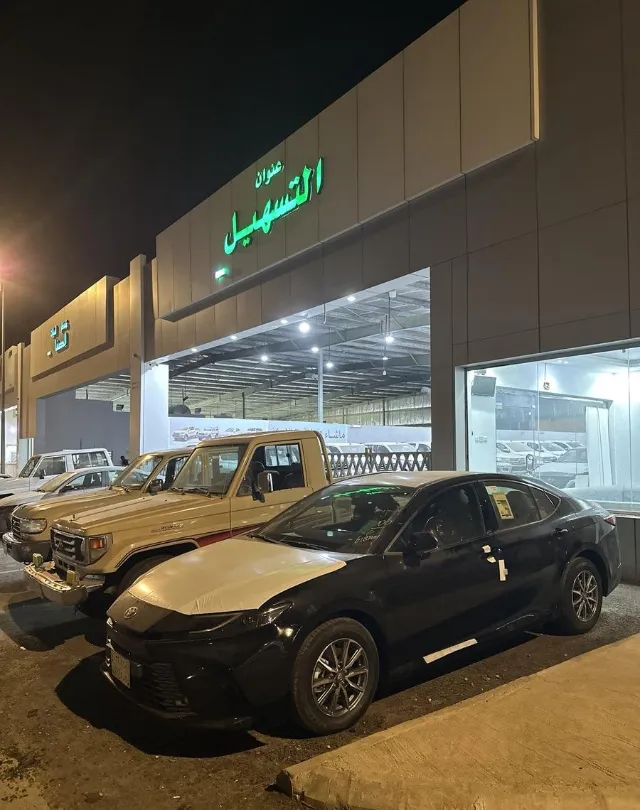 تويوتا · كامري STANDARD 2025 للبيع في أبها — ممشى 0 كم