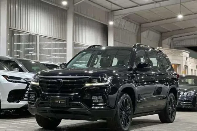 ام جي ار اكس 8 2024 للتنازل في الرياض