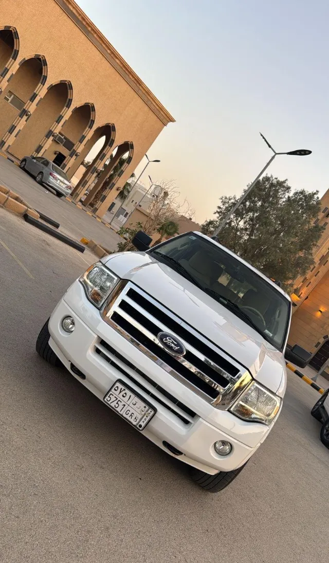 فورد · اكسبديشن 2010 للتنازل في الرياض — ممشى 28,000 كم
