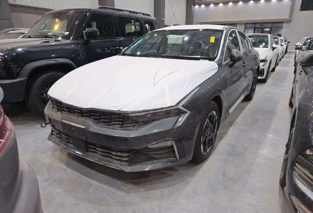 كيا · كي 5 STANDARD 2026 للبيع في الرياض