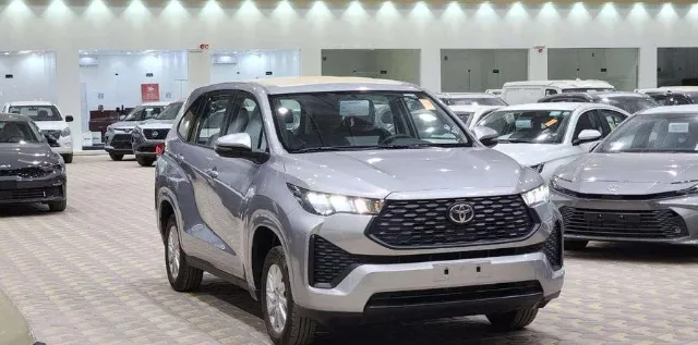 تويوتا · إنوفا STANDARD 2026 للبيع في الرياض