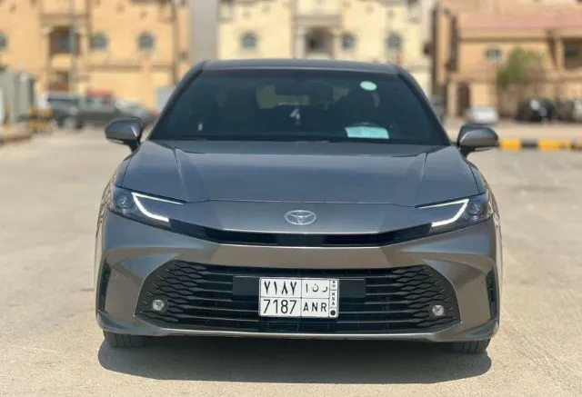 تويوتا · كامري 2025 للبيع في الرياض — ممشى 66,000 كم