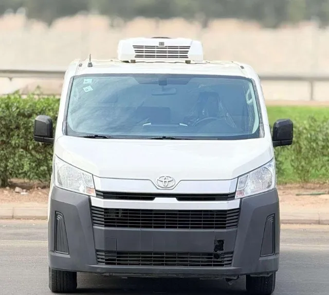 تويوتا · هايس 2022 للبيع في جدة — ممشى 245,000 كم