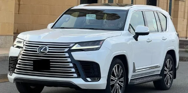 لكزس · ال اكس 2023 للبيع في أبها — ممشى 93,000 كم