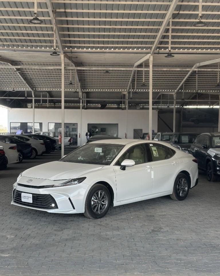 تويوتا كامري E ستاندر 2026 - toyota camry E standerd