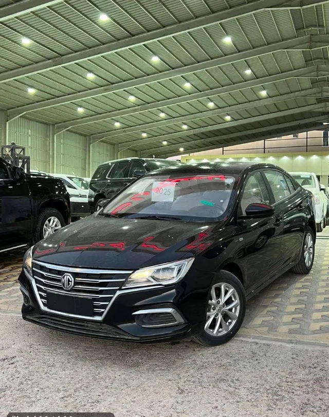 ام جي 5 STANDARD 2025 للبيع في الرياض