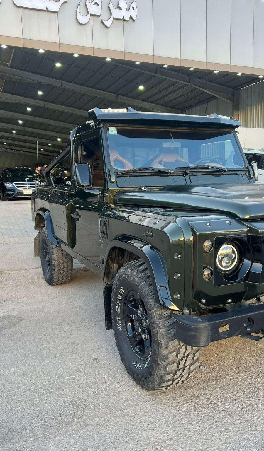 ديفندر ديزل 110 موديل 2000-معرض خلف للسيارات
