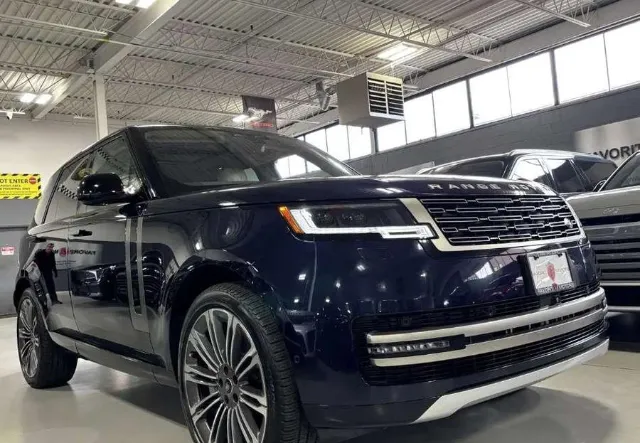 رينج روفر 2023 للبيع في الرياض — ممشى 88,000 كم
