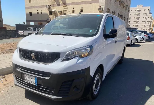 بيجو اكسبيرت 2023 للبيع في جدة — ممشى 58,000 كم