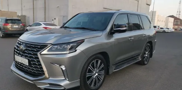لكزس · ال اكس 570 2019 للبيع في المدينة المنورة — ممشى 170,000 كم